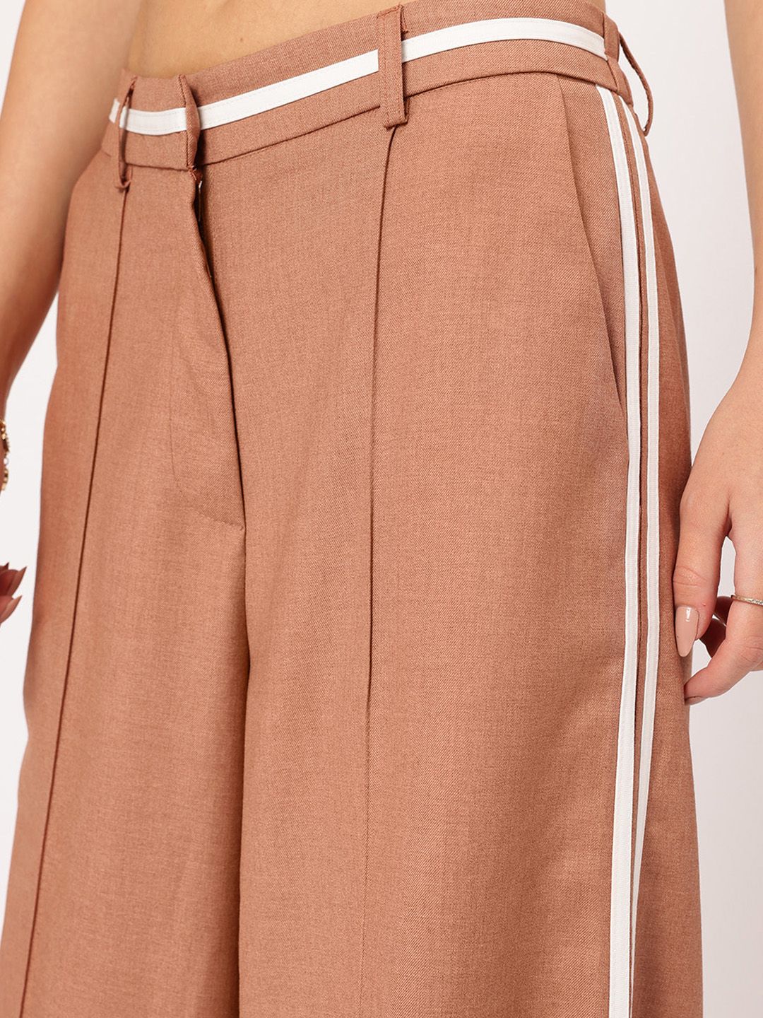 DressBerry Women Versatile Staple Wide-Leg Trousers with Side-Stripes