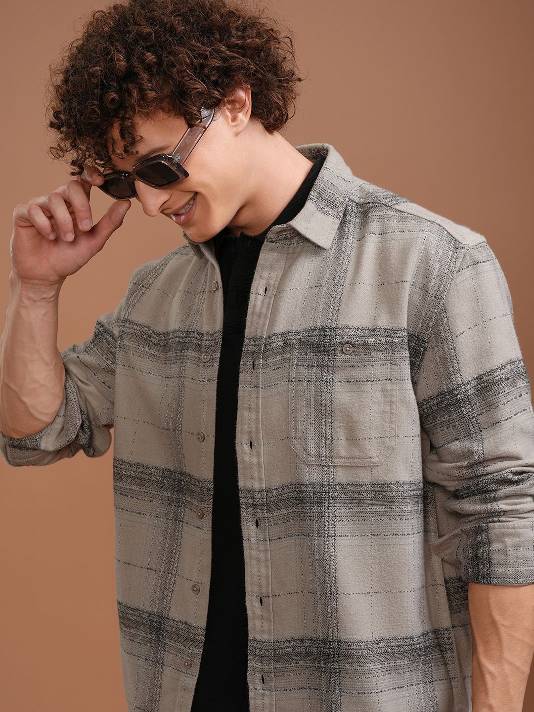 HIGHLANDER Men Spread Collar Checked Cotton Relaxed Fit Casual Shirt