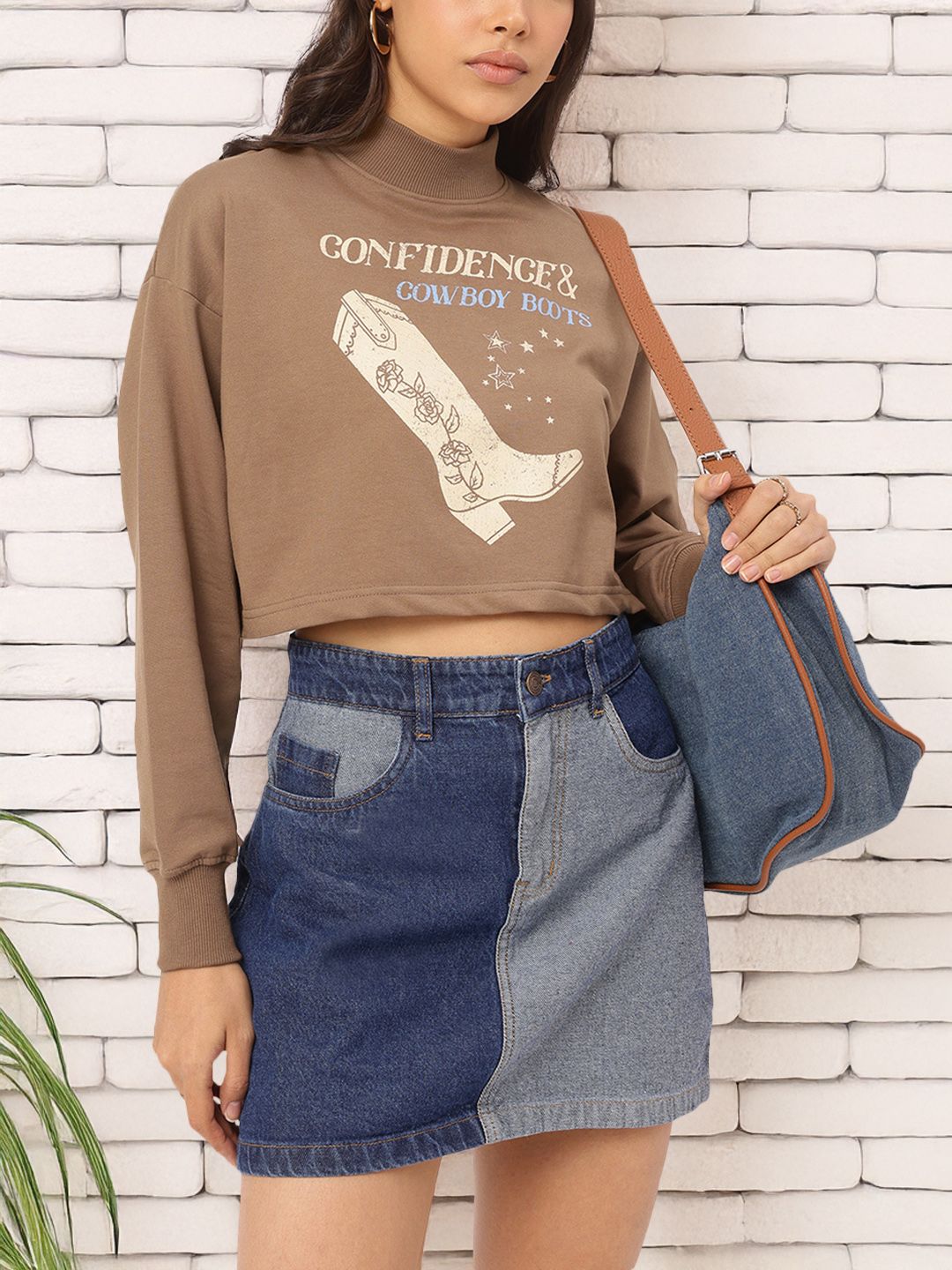 DressBerry Printed Drop-Shoulder Crop Sweatshirt