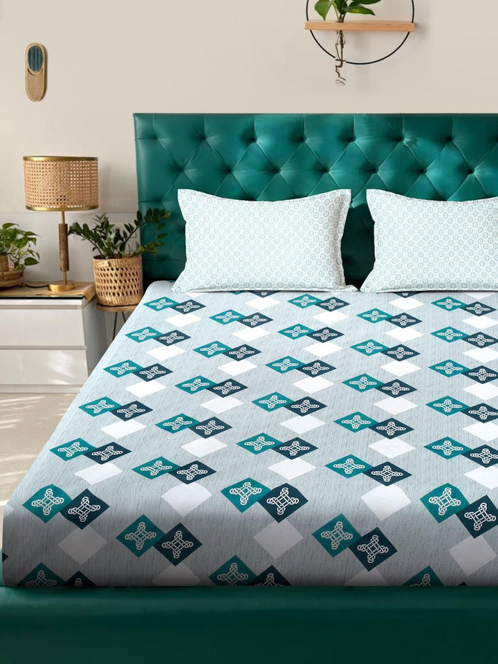 KLOTTHE Turquoise Blue Geometric 400 TC King Bedsheet with 2 Pillow Covers