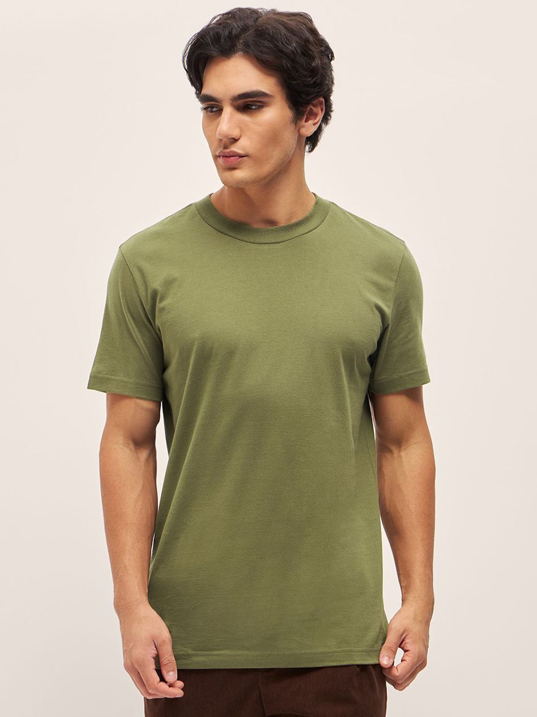 THE BEAR HOUSE Men Solid Round Neck T-Shirt
