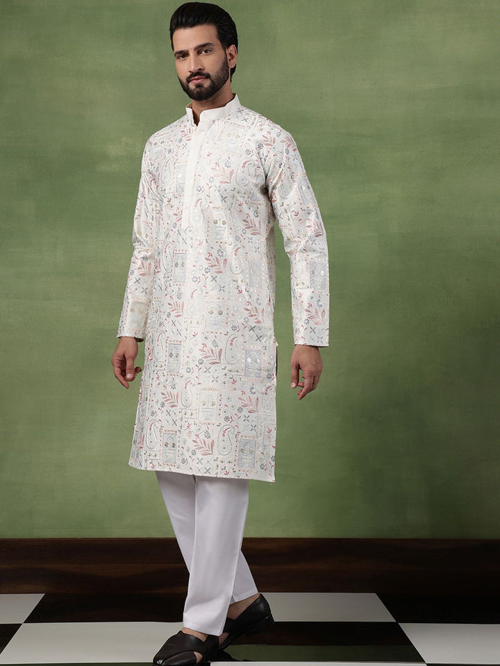 SOJANYA Men Embroidered Thread Work Kurta