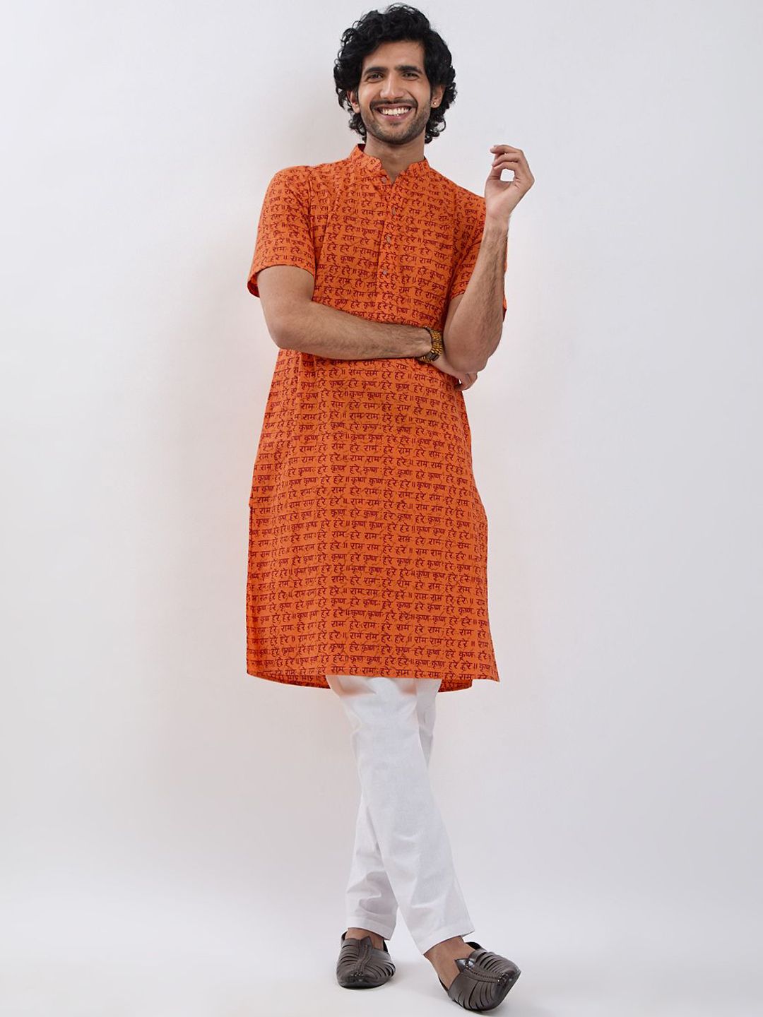 VASTRAMAY Ethnic Hare Krishna Hare Ram Printed Mandarin Collar Cotton Straight Kurta