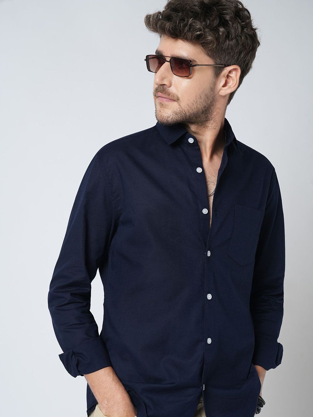 VASTRADO Men Classic Fit Solid Spread Collar Cotton Casual Shirt