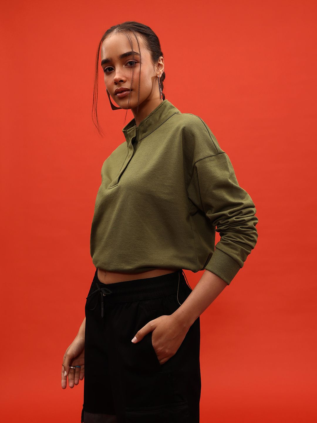 DressBerry Drop-Shoulder Relaxed Sweatshirt