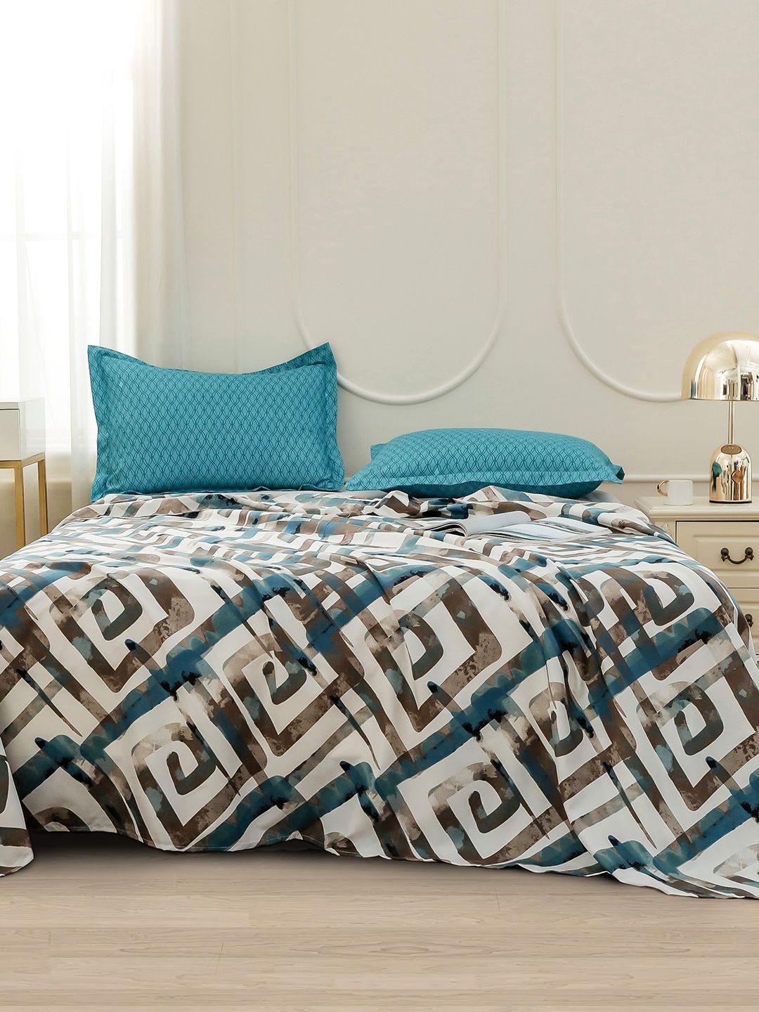 Story@home Fluorescent Green & Beige Satin Finish Queen Bedsheet Set