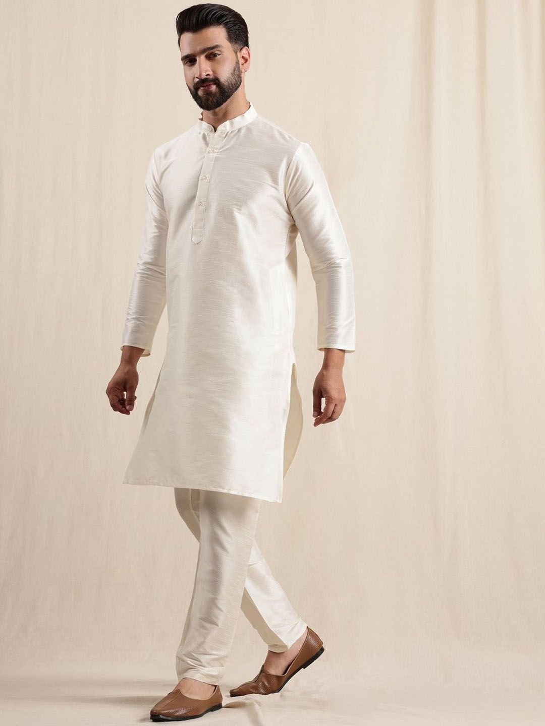 Anouk Mandarin Collar Straight Kurta With Pyjamas