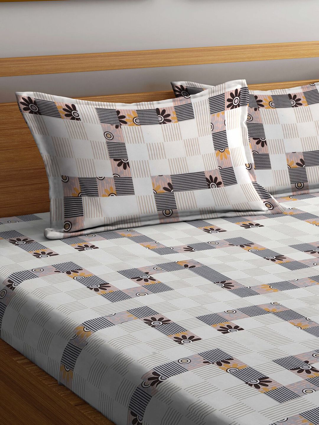 KLOTTHE Grey Abstract Cotton Breathable 300 TC King Fine Bedsheet with 2 Pillow Covers-98 x 89 inches