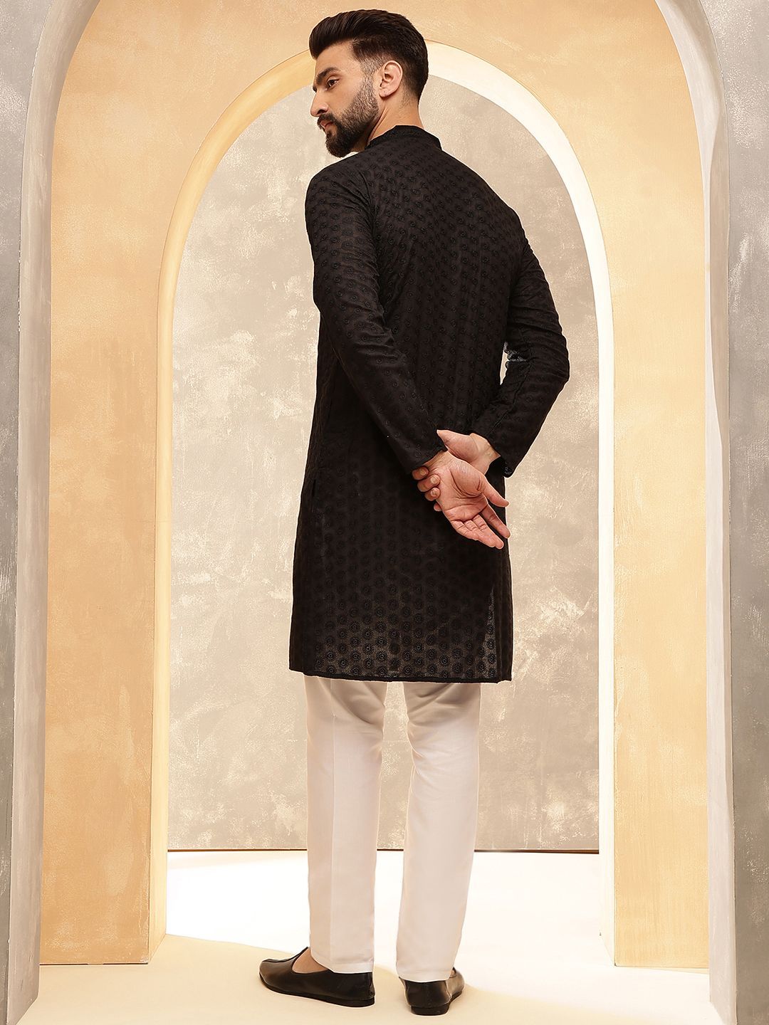 Anouk Black Geometric Embroidered Mandarin Collar Pure Cotton Kurta With Pyjama