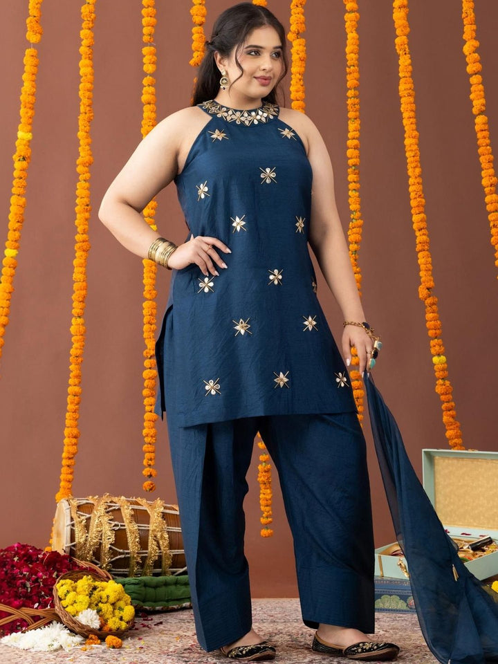 Mamicha Women Floral Embroidered Regular Kurta with Salwar & With Dupatta