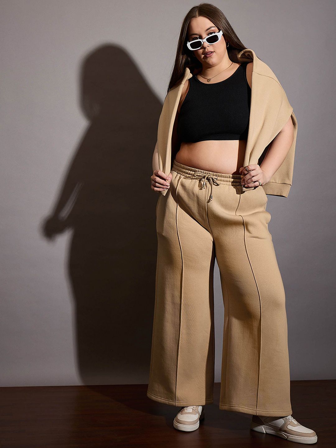 SASSAFRAS Curve Women Mid-Rise Track Pants