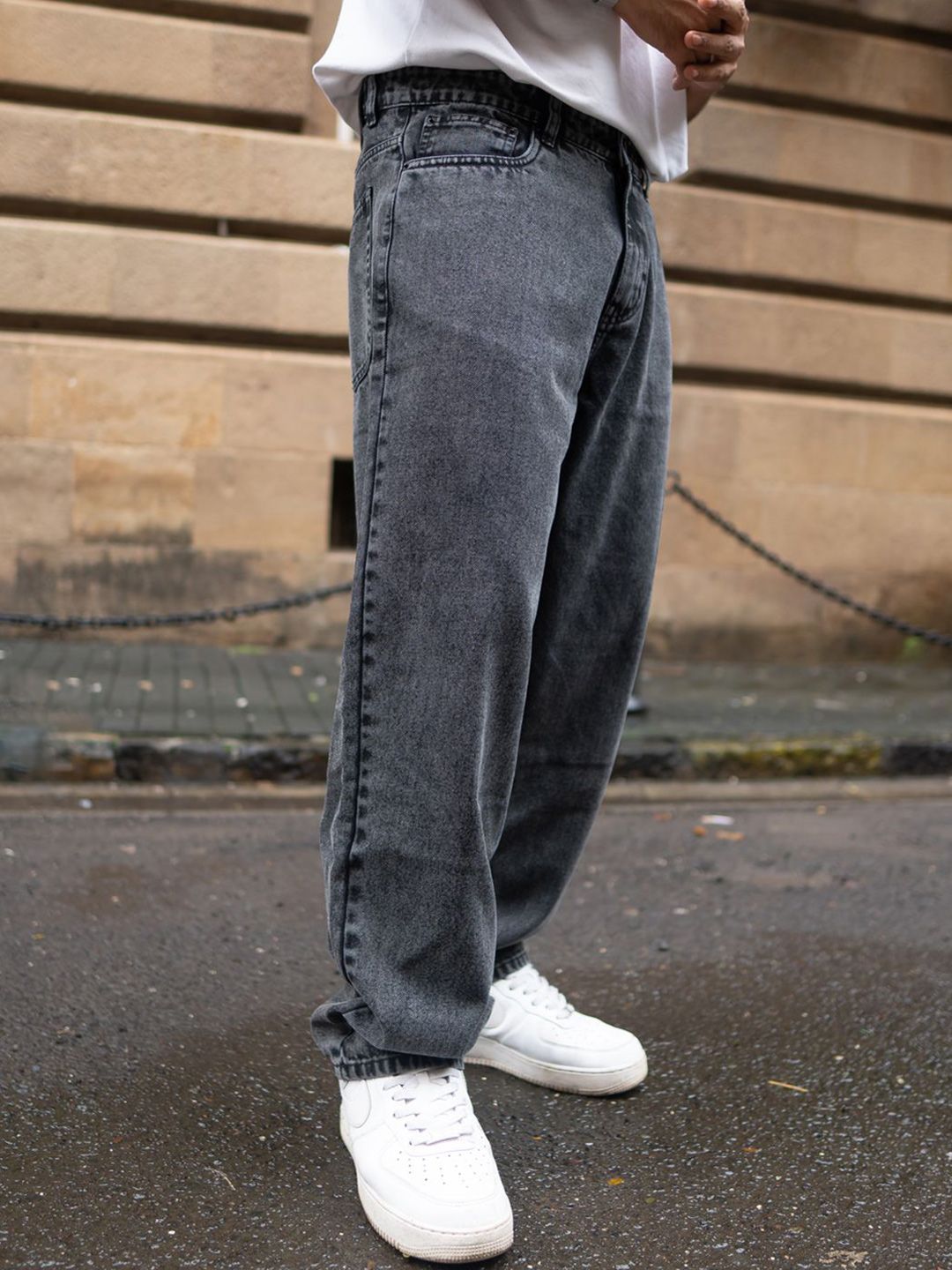 Powerlook Men Cotton Mid-Rise Baggy Comfort Fit Light Fade Jeans