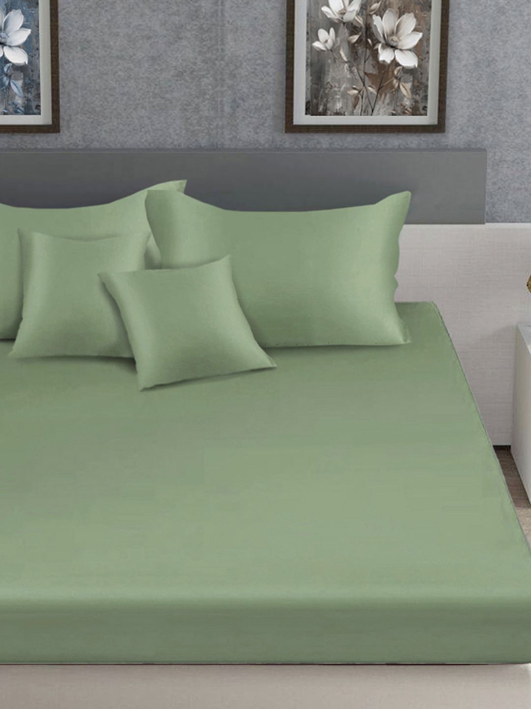Myntra Elegant Homes Olive Green 400 TC Bedsheet with 2 Pillow Covers