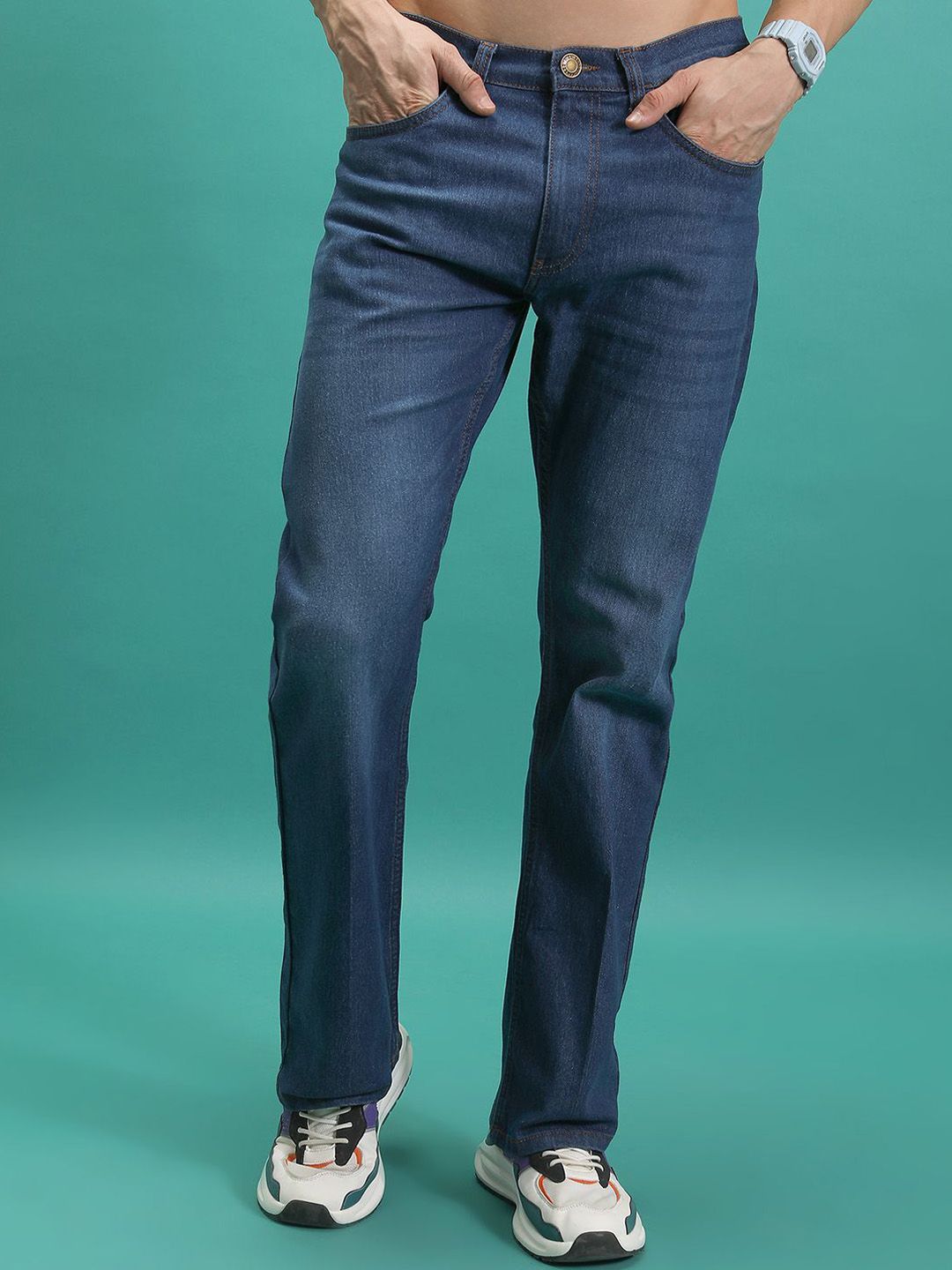 HIGHLANDER Men Straight Fit Mid-Rise Light Fade Stretchable Jeans