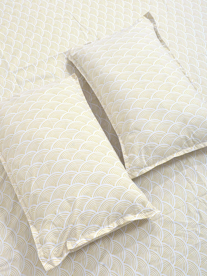 Aura Beige & White Geometric Printed 300 TC Fitted King Bedsheet Set 2.5 x 2.25 m