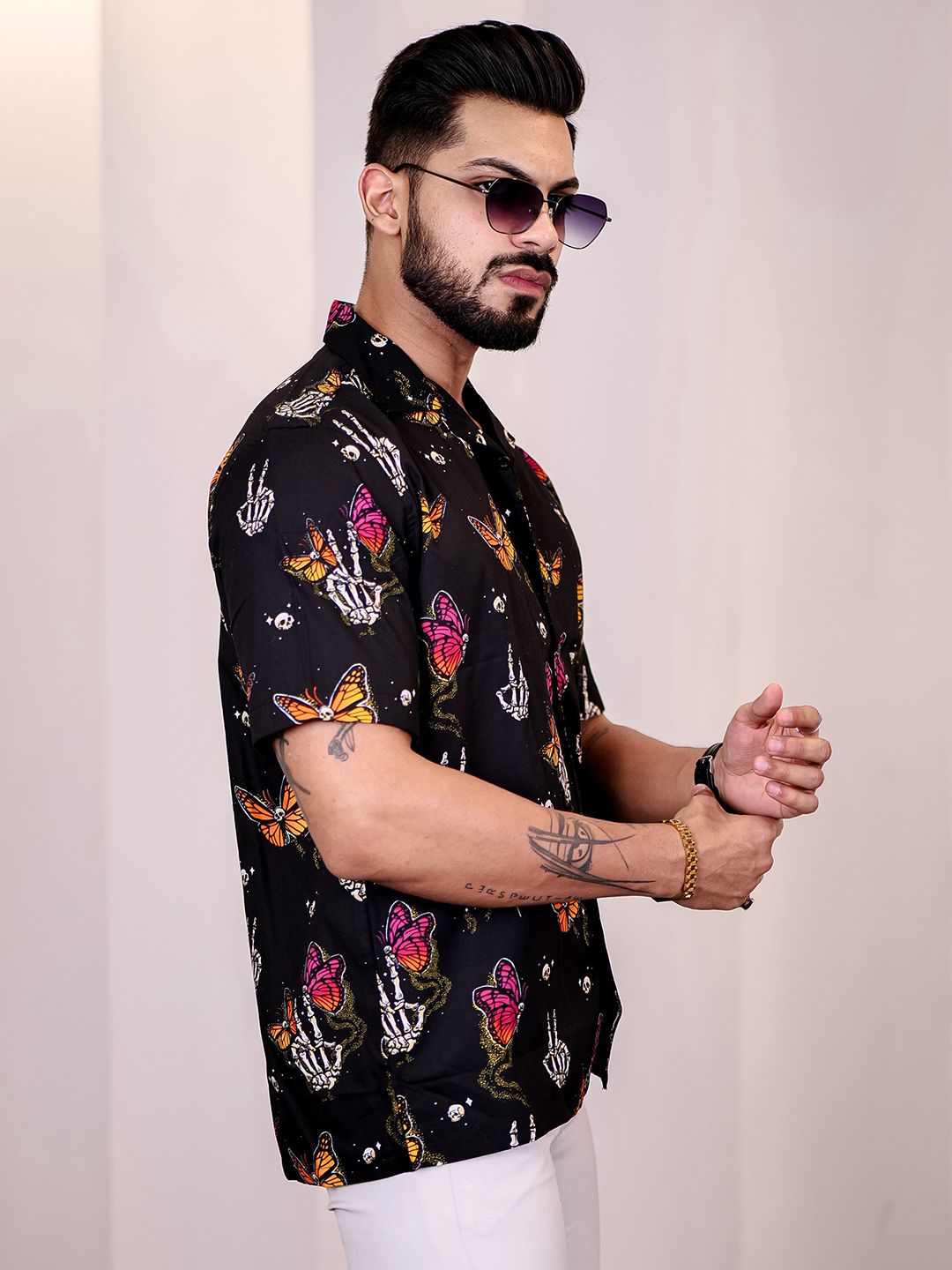 Eszett Conversational Printed Spread Collar Pure Cotton Casual Shirt