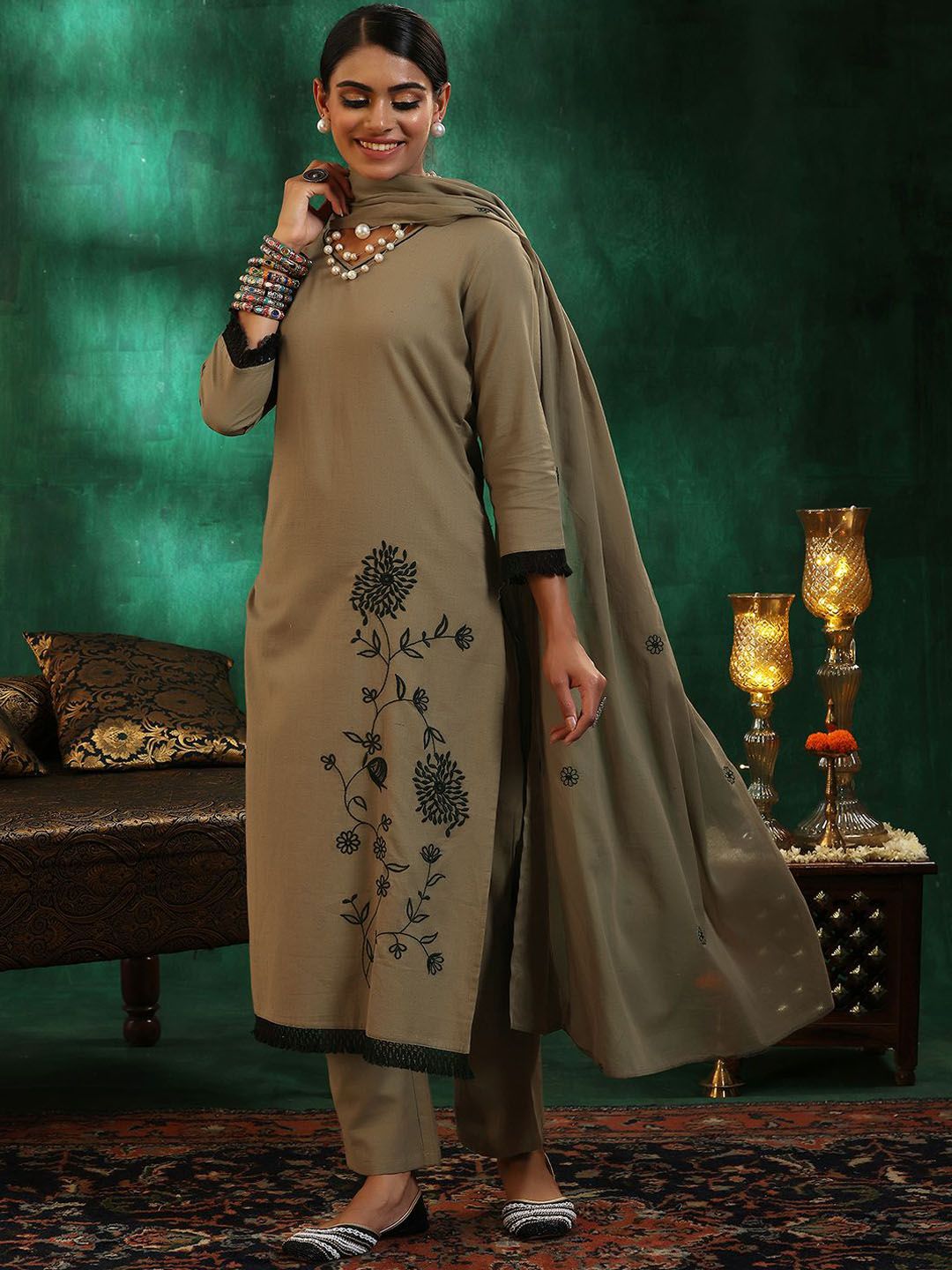Libas Women Floral Embroidered Regular Thread Work Pure Cotton Kurta with Trousers & With Dupatta