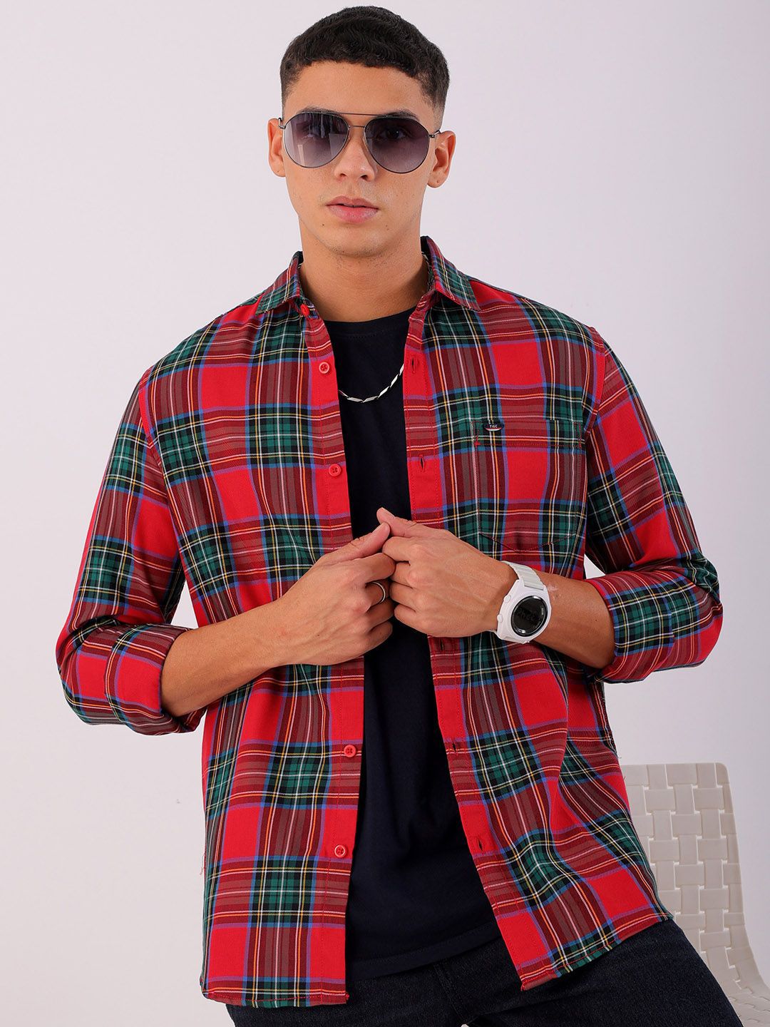 The Indian Garage Co Men Cutaway Collar Checked Cotton Slim Fit Casual Shirt