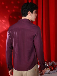 Campus Sutra Men Regular Fit Solid Casual Shirt