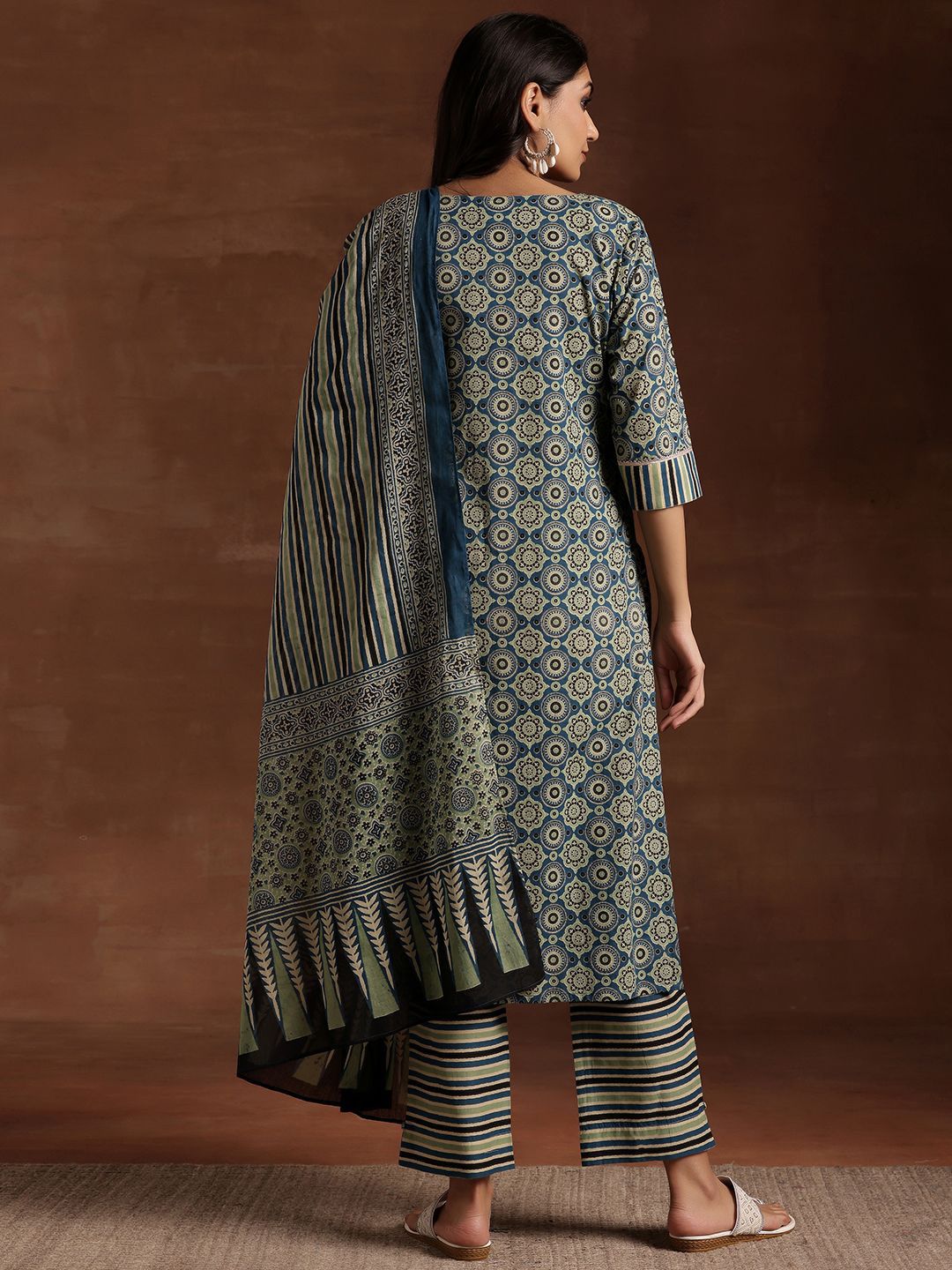 Libas Ethnic Motifs Printed Gotta Patti Pure Cotton Kurta with Trousers & Dupatta