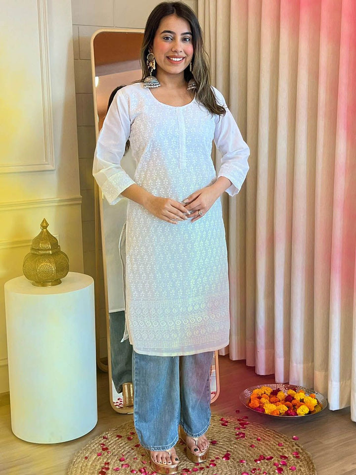 Indo Era Floral Embroidered Straight Kurta