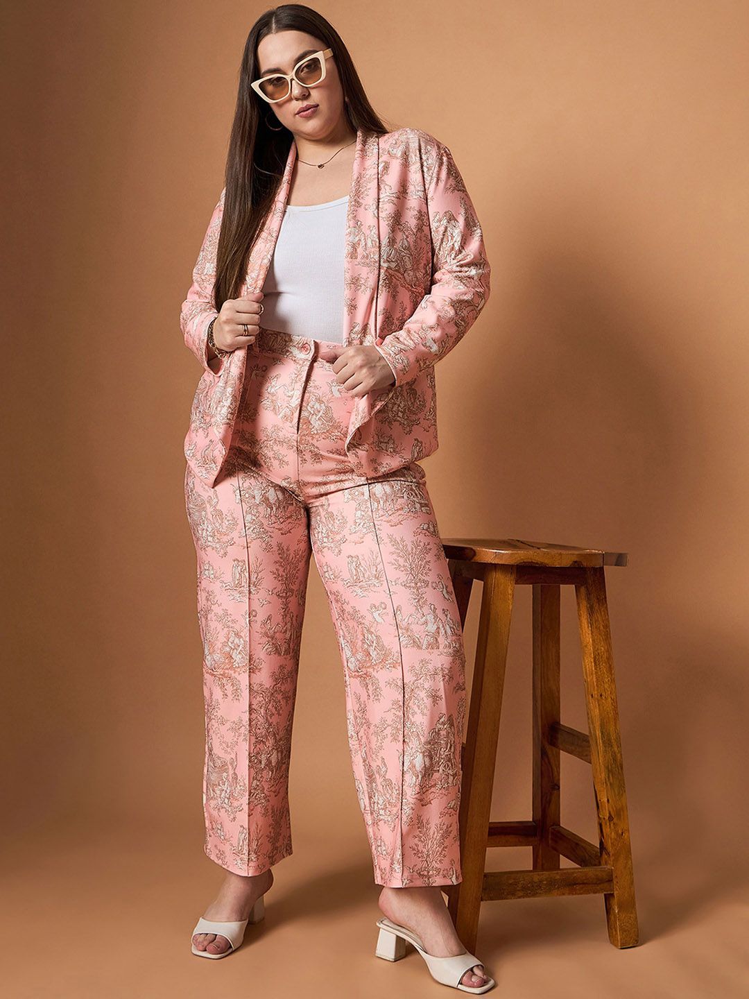 SASSAFRAS Curve Printed Blazer With Trousers Co-Ords