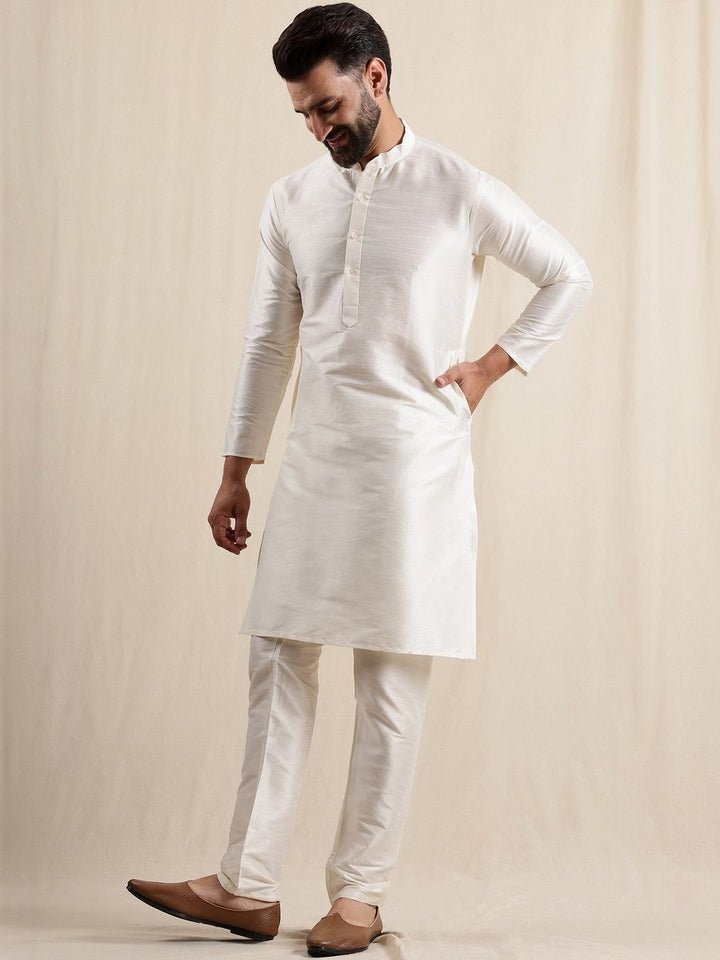 Anouk Men's Silk Blend Cream Kurta Pyjama With Woven Design Green Nehru Jacket