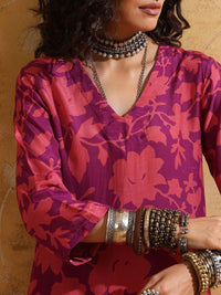 trueBrowns Floral Printed V-Neck High-Slit Muslin Silk Kurta With Trouser