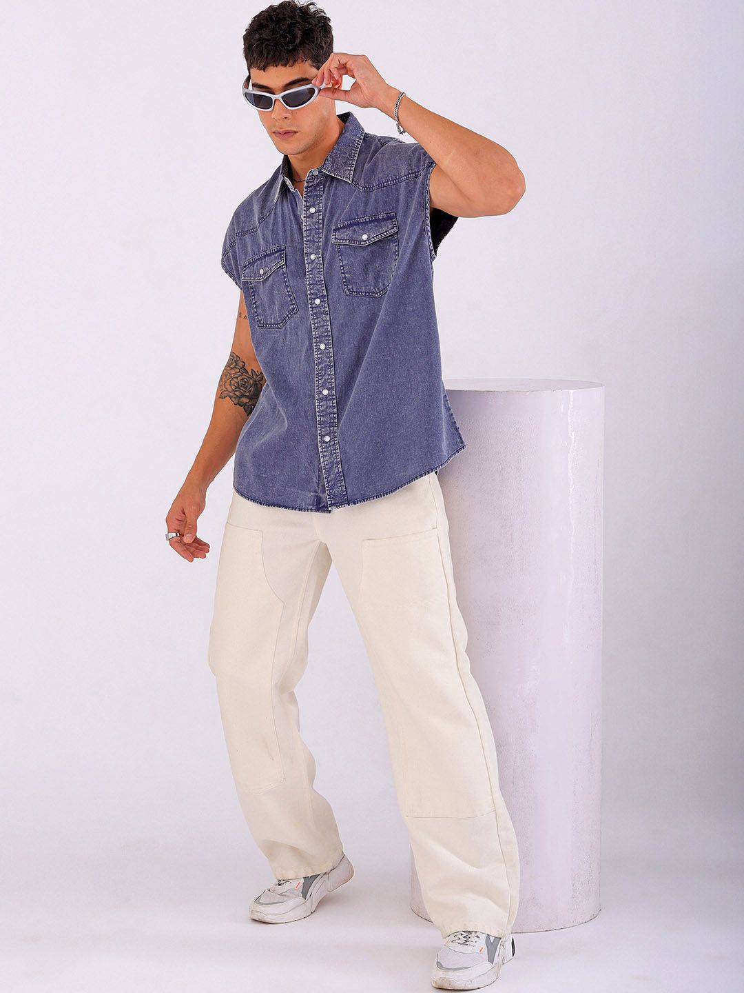 The Indian Garage Co Men Spread Collar Solid Cotton Boxy Casual Shirt