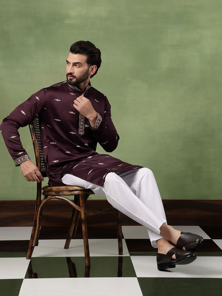 SOJANYA Men Ethnic Motifs Embroidered Sequinned Kurta