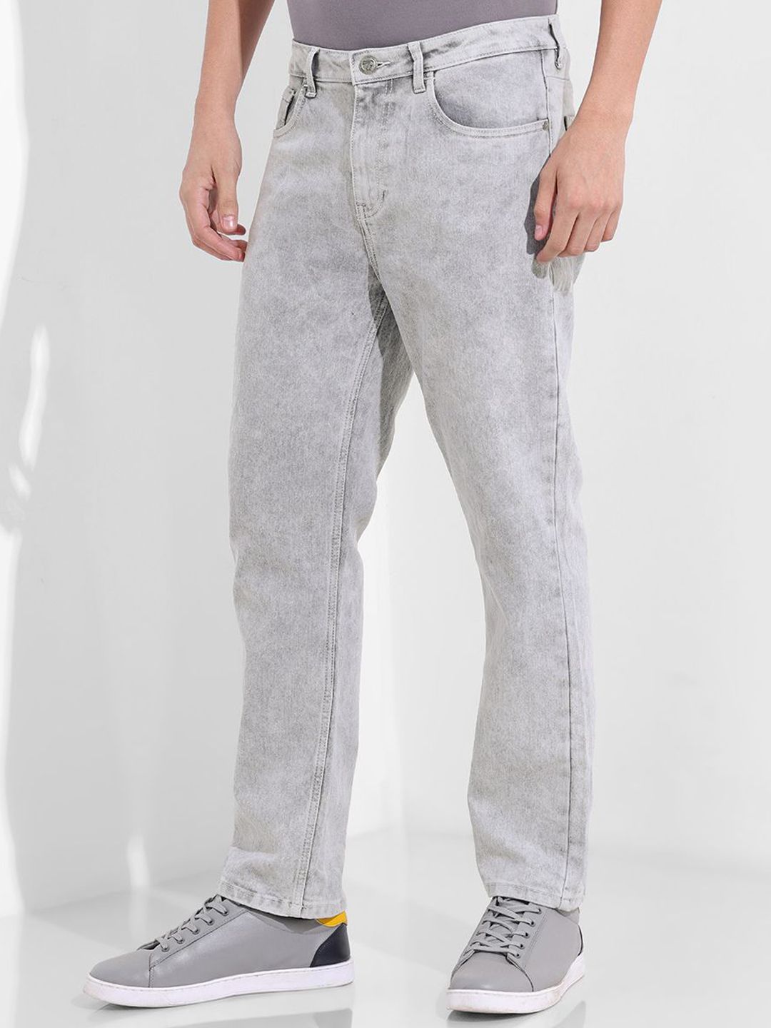 The Indian Garage Co Men Slim Fit Mid-Rise Heavy Fade Jeans