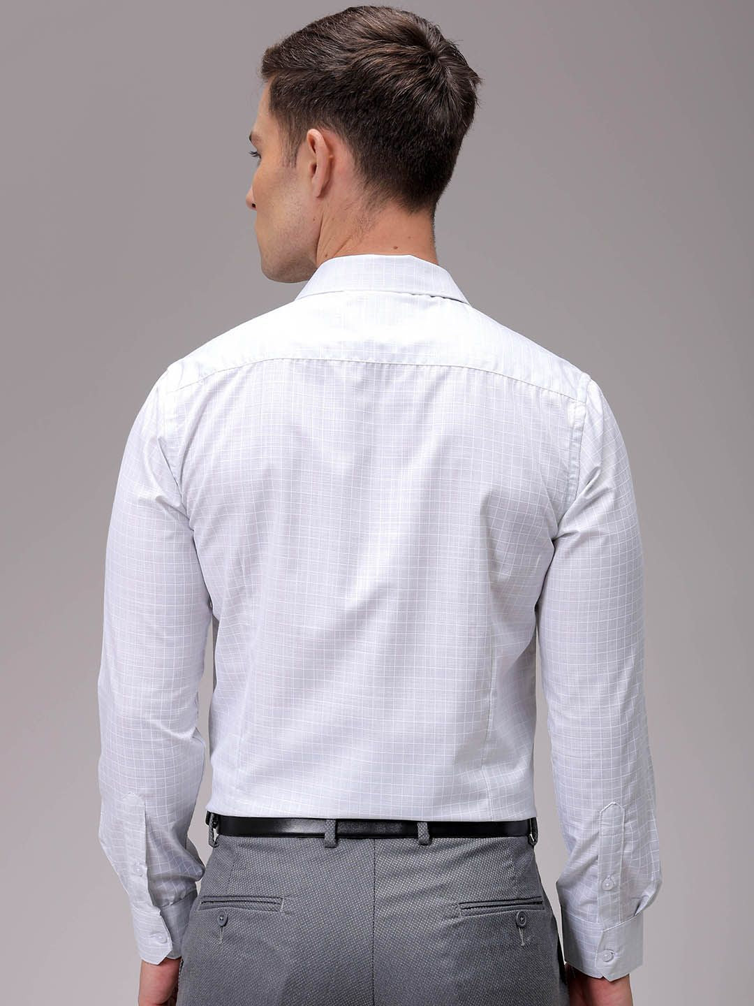 The Indian Garage Co. X Luxe Men Slim Fit Opaque Checked Formal Shirt