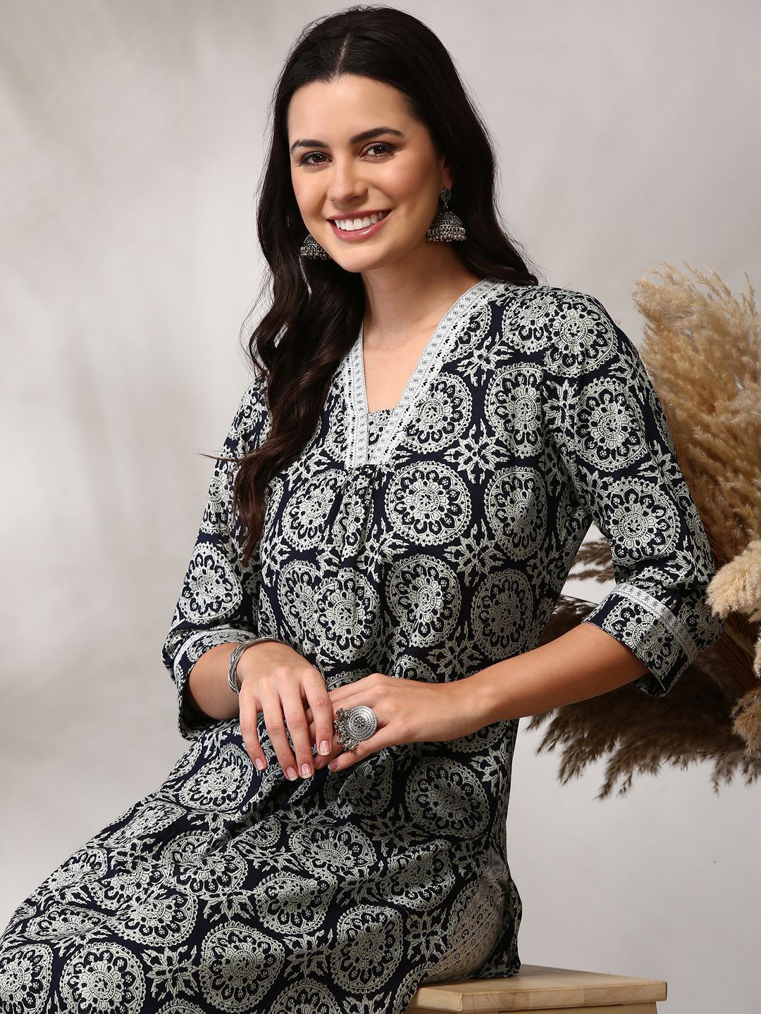 Anouk Black Floral Printed Straight Kurta With Trouser