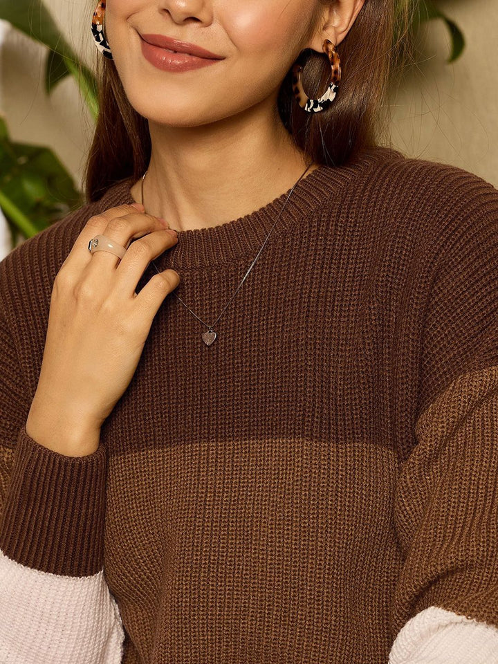 Berrylush Women Colourblocked Longline Pullover Sweater