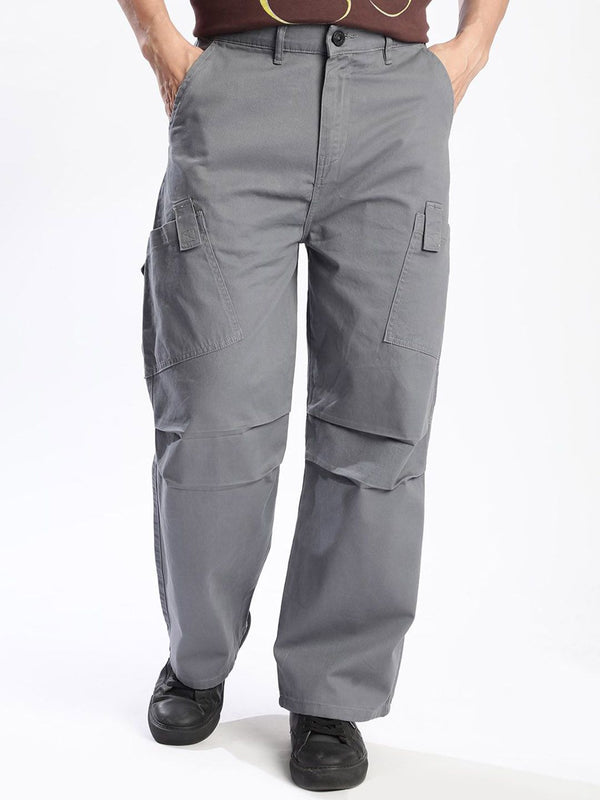 Bene Kleed Men Loose Fit High-Rise Cargo Trouser