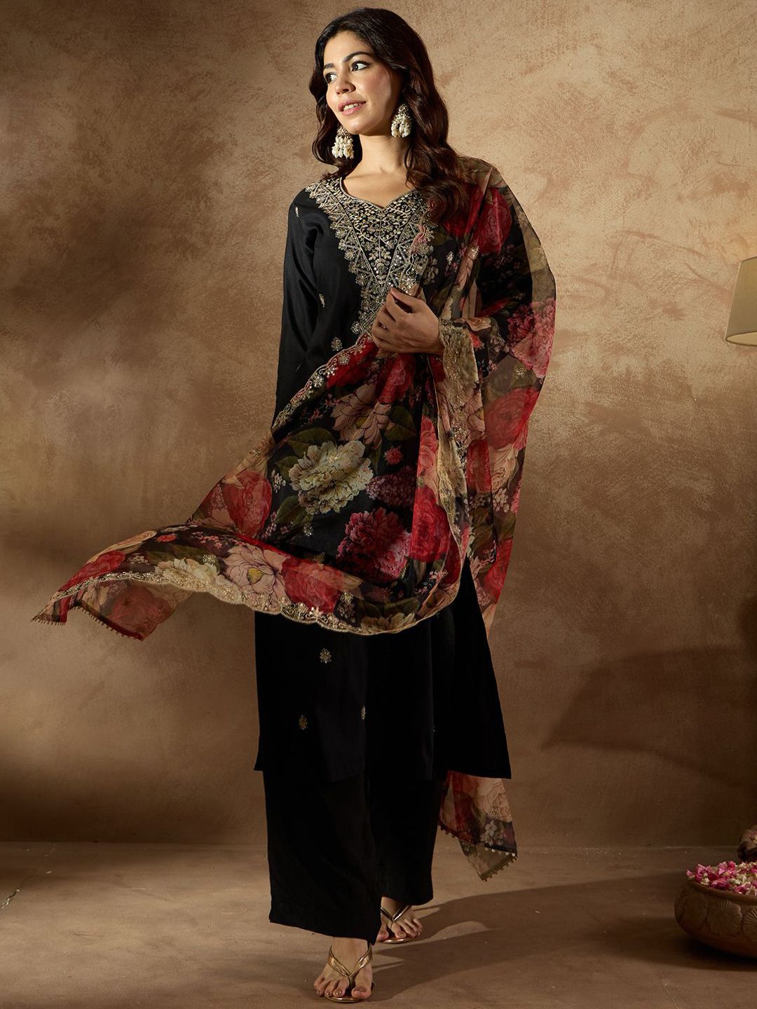 Indo Era Women Ethnic Motifs Embroidered Regular Kurta with Trousers & With Dupatta
