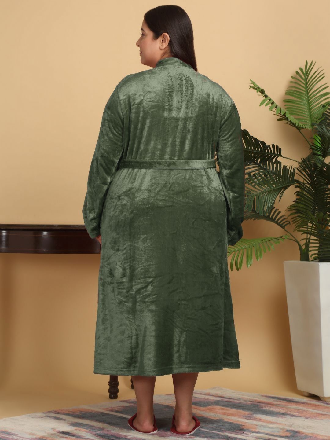 KLOTTHE Women Plus Size Woollen Bath Robe With Belt
