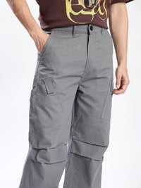 Bene Kleed Men Loose Fit High-Rise Cargo Trouser