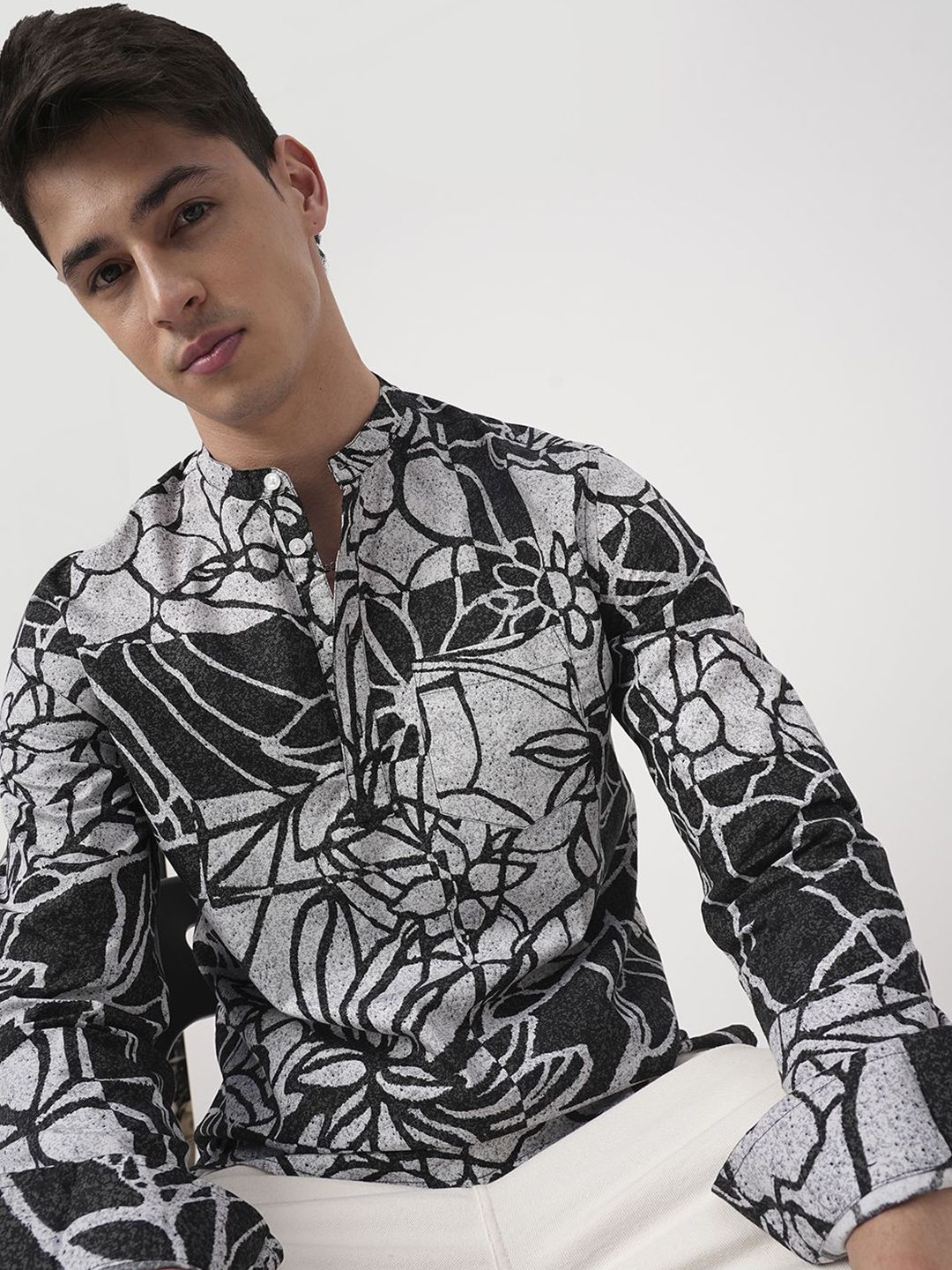 VASTRADO Obsidian Abstract Printed Band Collar Pure Cotton Straight Kurta