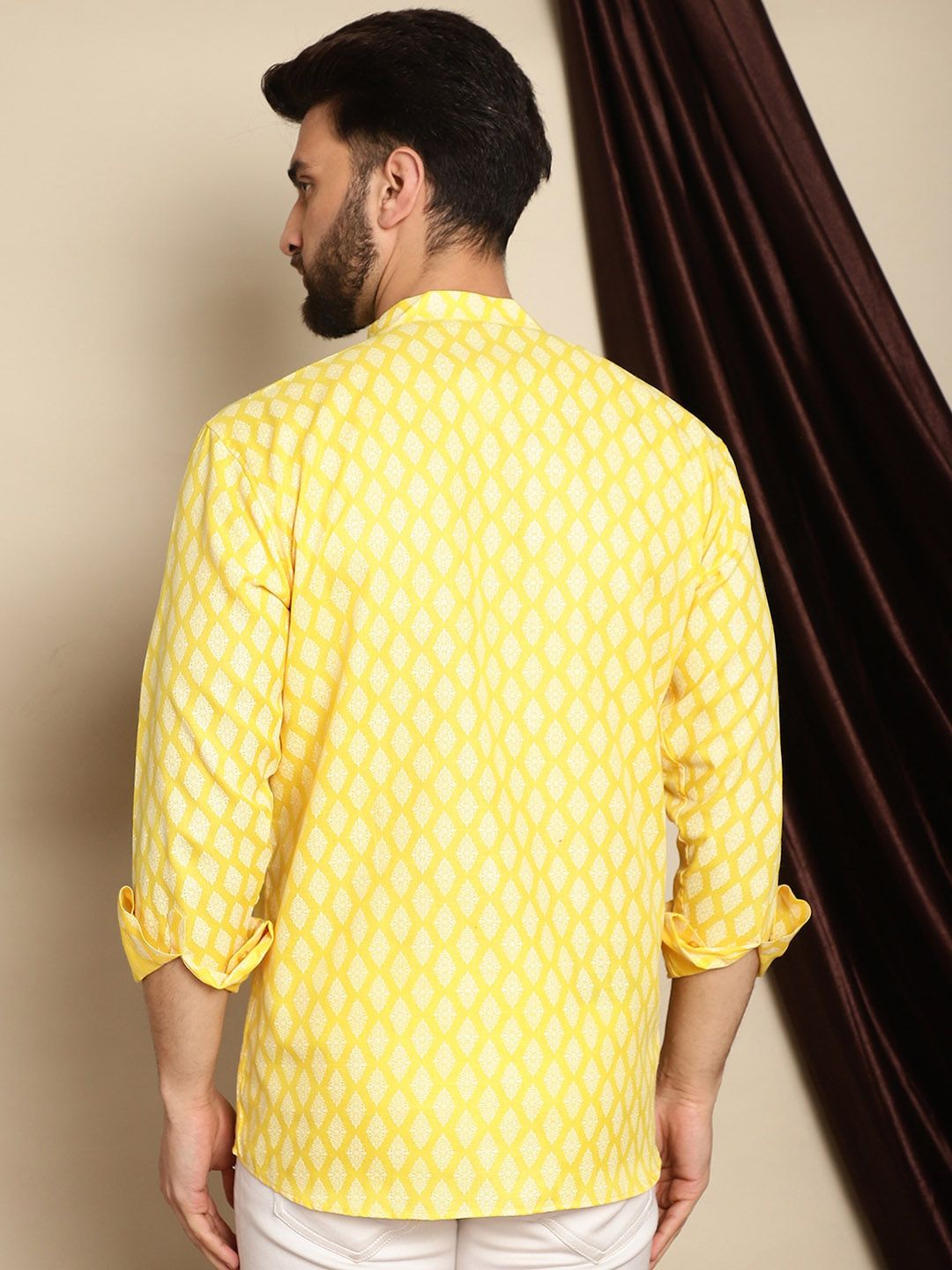 Anouk Yellow Floral Printed Cotton Linen Straight Short Kurta