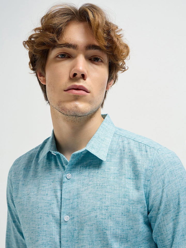 THE BEAR HOUSE Men Spread Collar Solid Casual Shirt