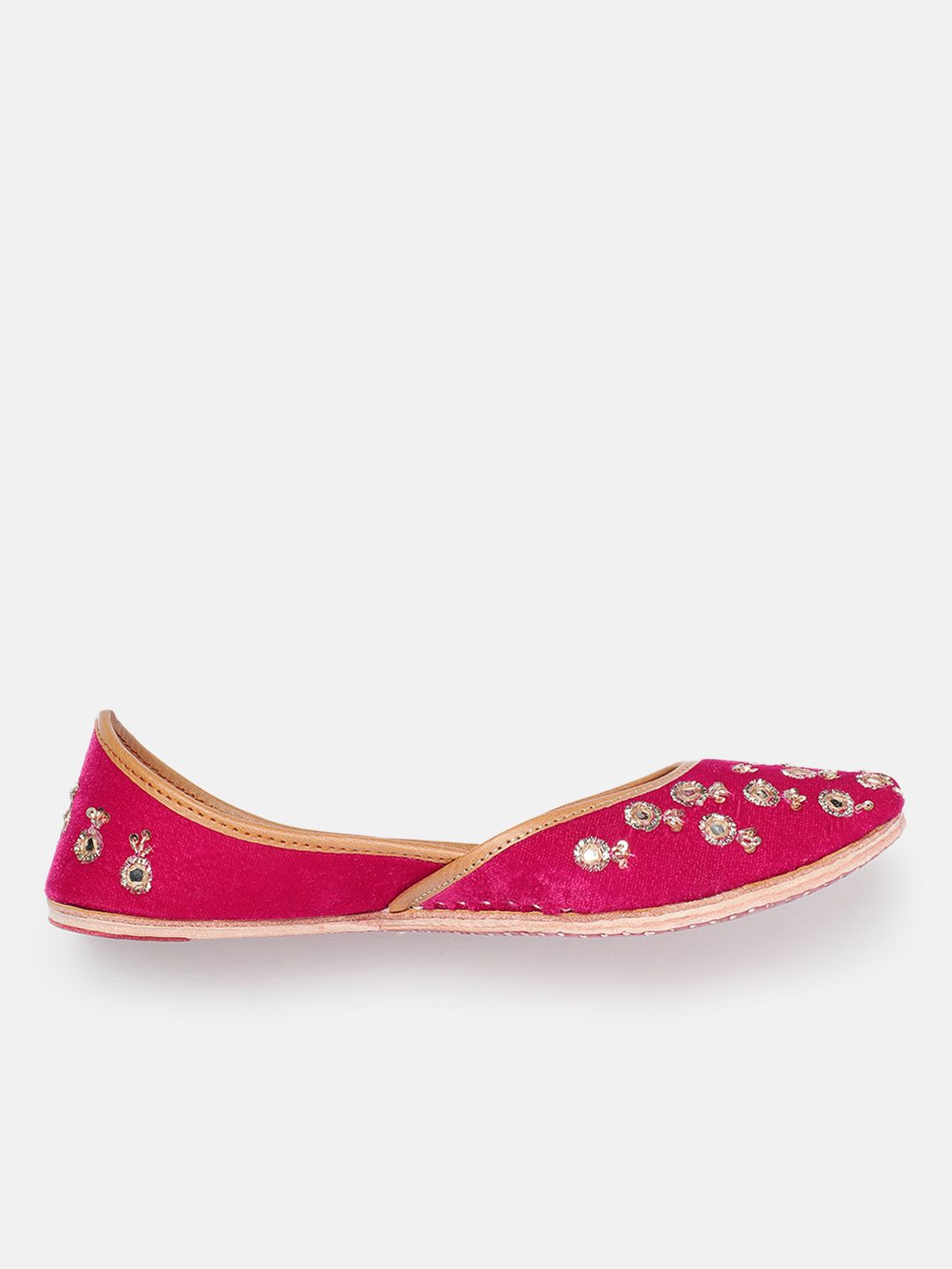 House of Pataudi Women Ethnic Embellished Mojaris