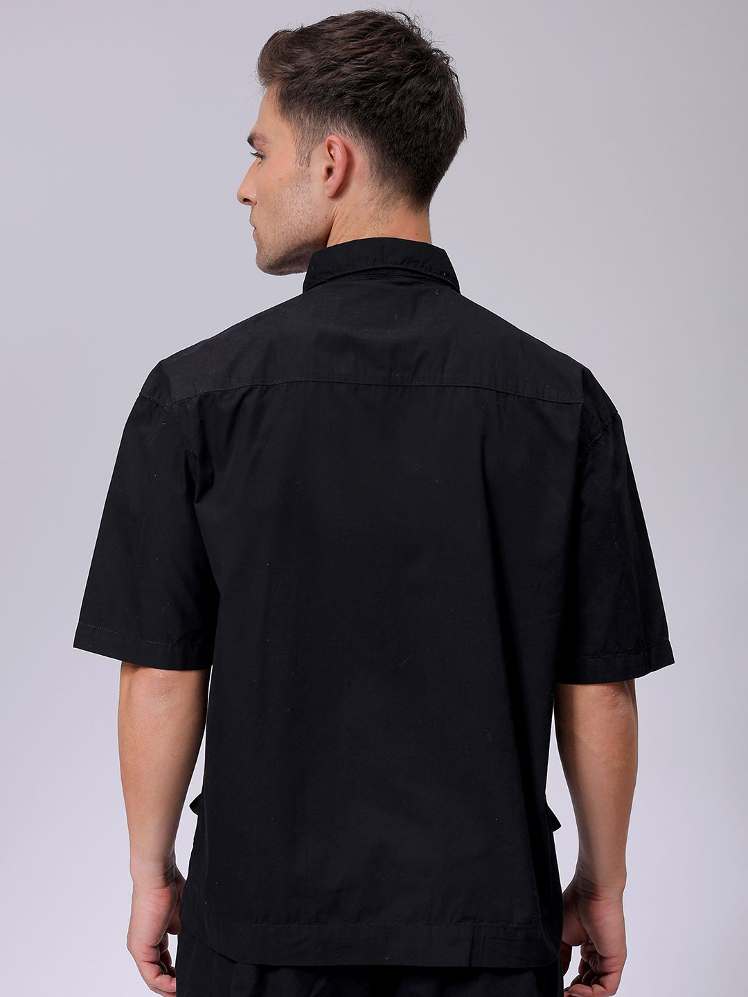 The Indian Garage Co Men Spread Collar Solid Cotton Relaxed Fit Casual Shirt