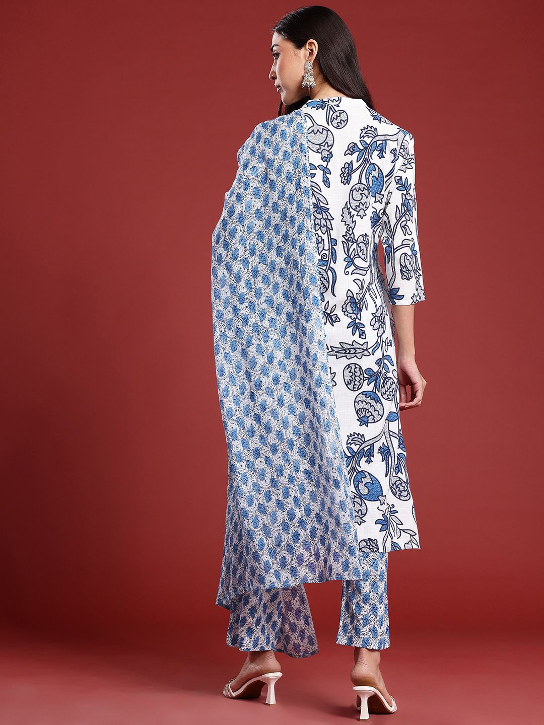 Anouk Floral Printed Kurta with Trousers & With Dupatta