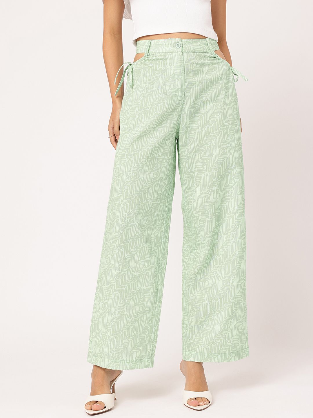 DressBerry Women Flowy Finesse Printed Cut-Out Straight Trousers
