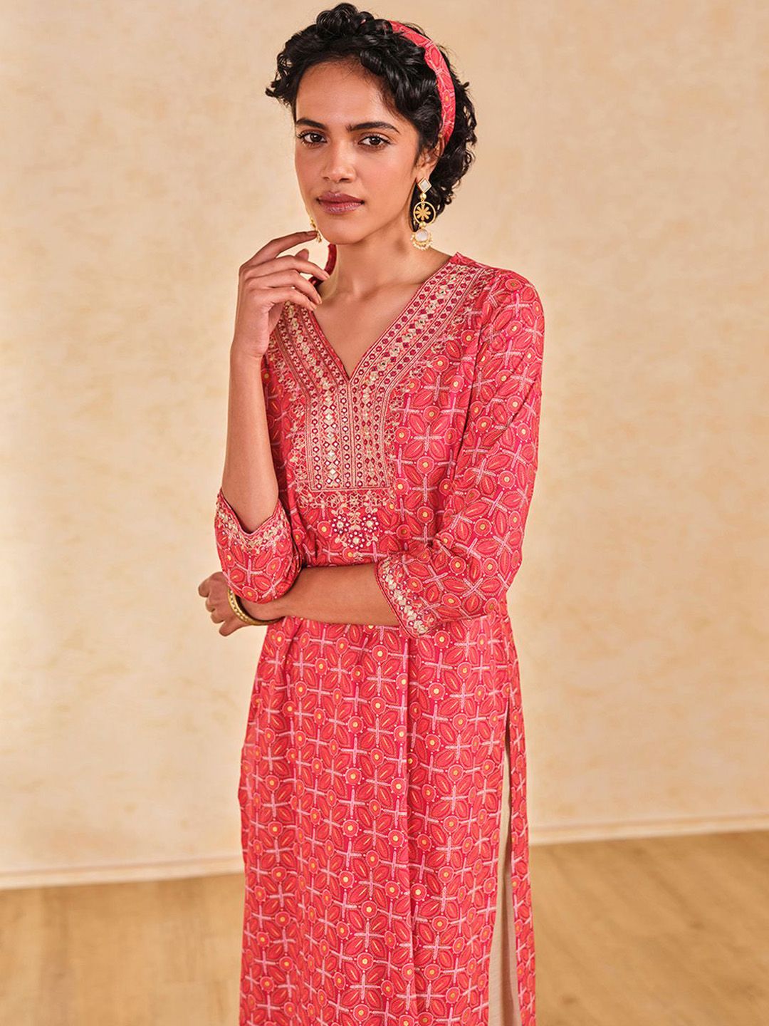 Global Desi Floral Printed Mirror Work Straight Kurta