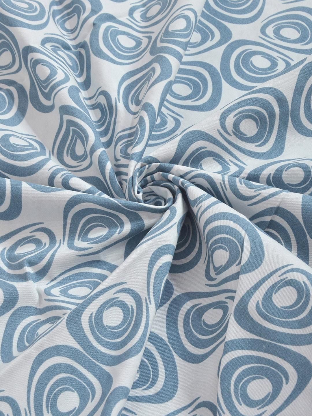 KLOTTHE Blue Geometric 300 TC King Bedsheet with 2 Pillow Covers