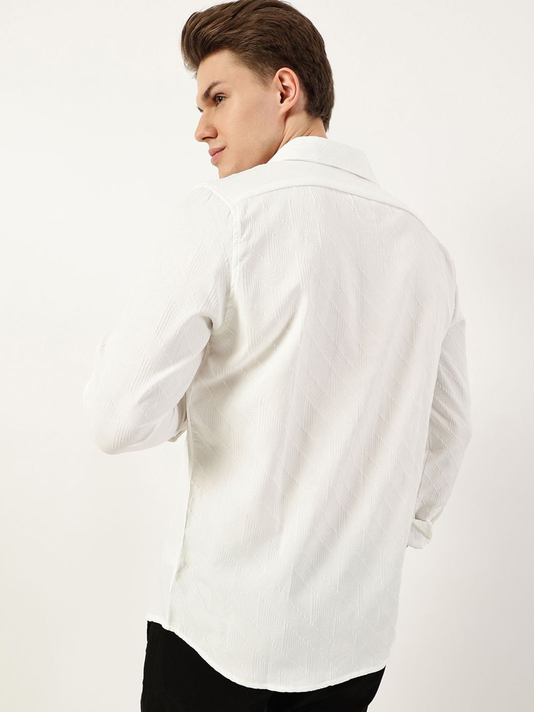 Thomas Scott Men Premium Spread Collar Textured Solid Slim Fit Casual Shirt
