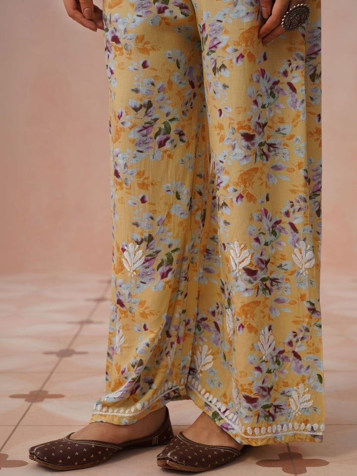 Rumah Wanita Chikankari Bercetak Kurta Chikankari Biasa dengan Seluar