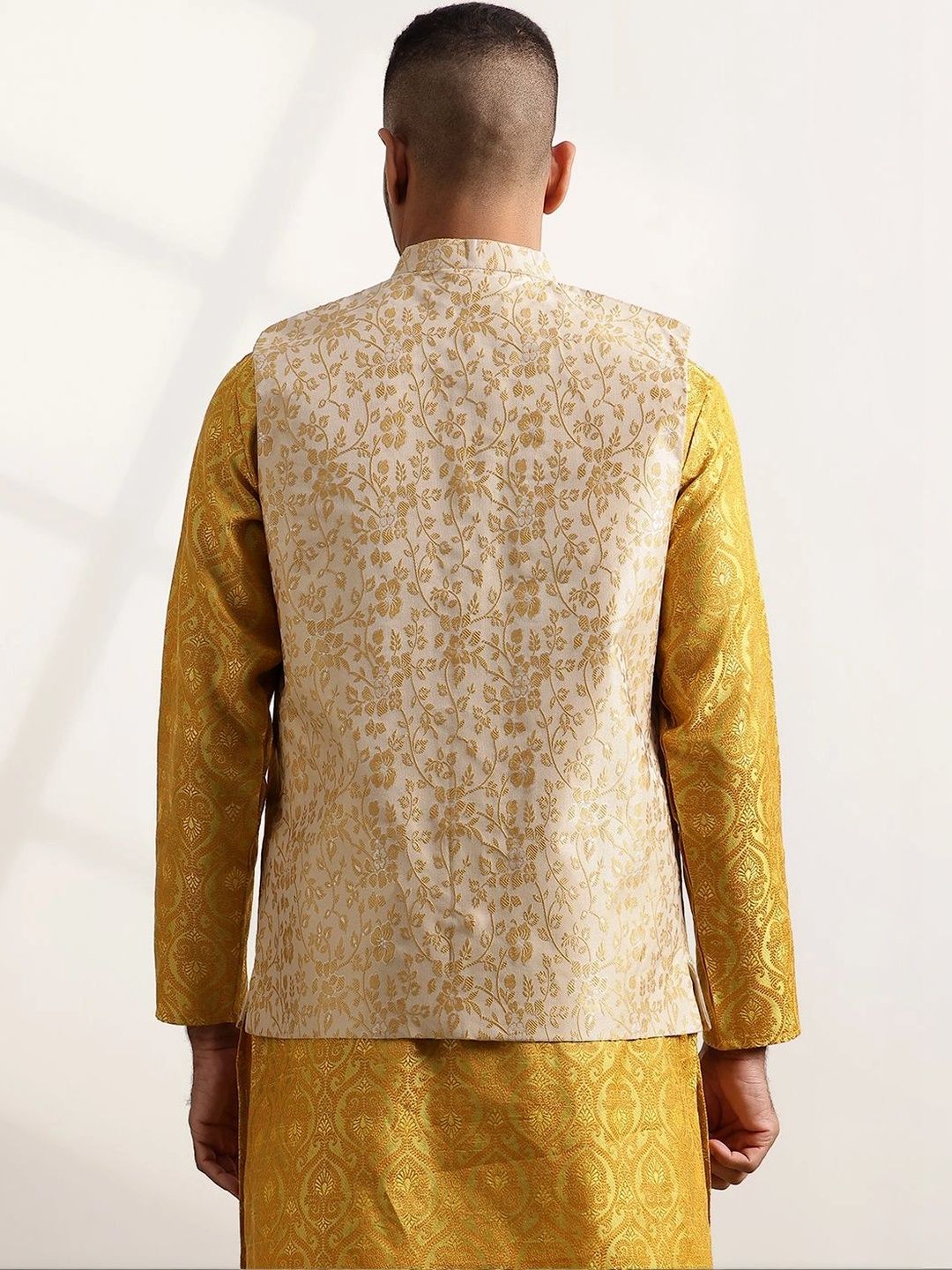 Jaket Nehru Brocade Rekaan Tenunan Anouk